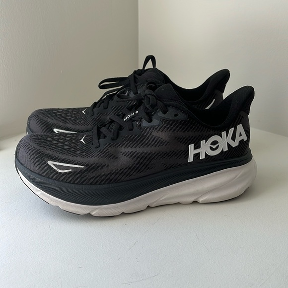 Hoka Shoes - Women’s Hoka Clifton 9